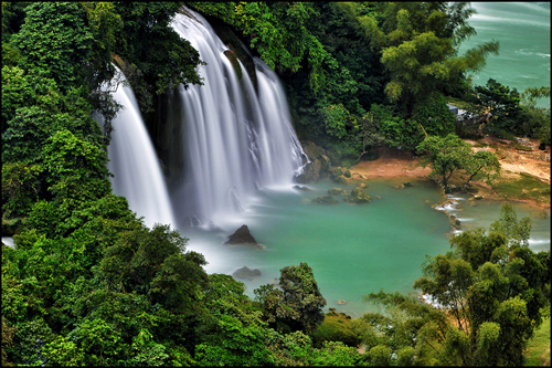 Marvelous beauty of Ban Gioc waterfall